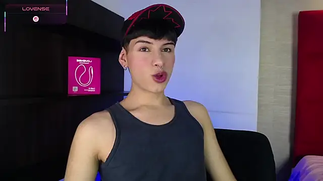 Ezra Storm online show from October 18, 2025, 4:47 am