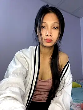 Snapshot of vyvy777 chatting on October 27, 2025, 1:28 am vyvy777 online show from October 27, 2025, 1:28 am