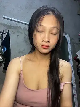 Snapshot of vyvy777 chatting on October 1, 2025, 2:21 pm vyvy777 online show from October 1, 2025, 2:21 pm