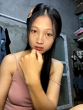 Snapshot of vyvy777 chatting on September 23, 2025, 12:28 am vyvy777 online show from September 23, 2025, 12:28 am