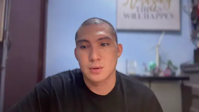 lovely jay online show from November 19, 2025, 6:57 am