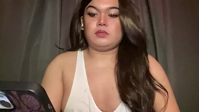 RedHead Thalia online show from February 18, 2026, 6:26 pm