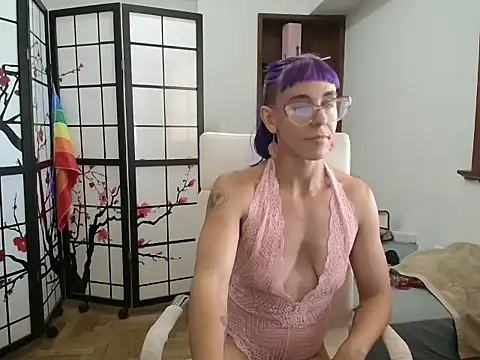 MitzieDupr online show from February 13, 2026, 7:14 pm