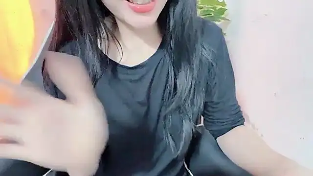 Snapshot of Bino119 chatting on February 20, 2026, 10:55 pm Bino119 online show from February 20, 2026, 10:55 pm