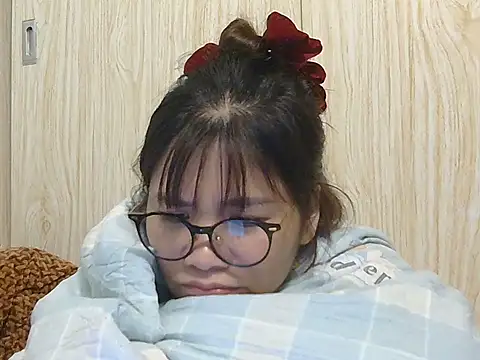 Ori299 online show from November 4, 2025, 2:21 pm