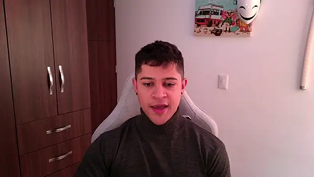 Snapshot of domsantiago_ chatting on October 20, 2025, 3:56 pm domsantiago online show from October 20, 2025, 3:56 pm