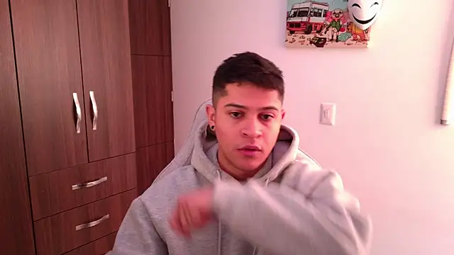 Snapshot of domsantiago_ chatting on October 18, 2025, 4:53 pm domsantiago online show from October 18, 2025, 4:53 pm