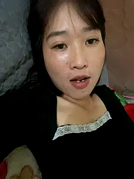 Snapshot of oneyou_400 chatting on October 19, 2025, 2:31 pm oneyou 400 online show from October 19, 2025, 2:31 pm