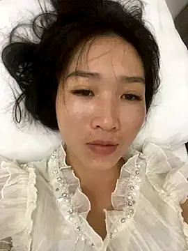 Snapshot of oneyou_400 chatting on September 18, 2025, 1:36 pm oneyou 400 online show from September 18, 2025, 1:36 pm