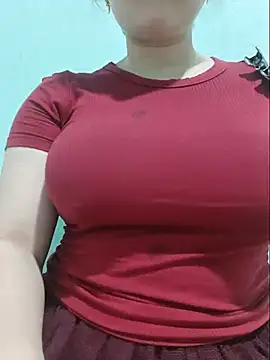 Shiny Babe online show from July 18, 2026, 7:06 am