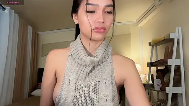  agatha143  online show from May 21, 2026, 3:04 am
