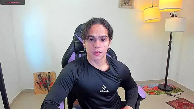 Snapshot of Maximiliano_scoott__ chatting on October 30, 2025, 6:16 pm Maximiliano scoott   online show from October 30, 2025, 6:16 pm