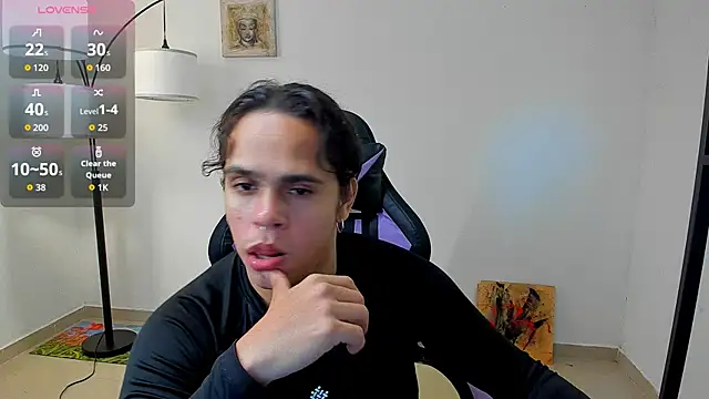 Snapshot of Maximiliano_scoott__ chatting on October 29, 2025, 9:14 pm Maximiliano scoott   online show from October 29, 2025, 9:14 pm