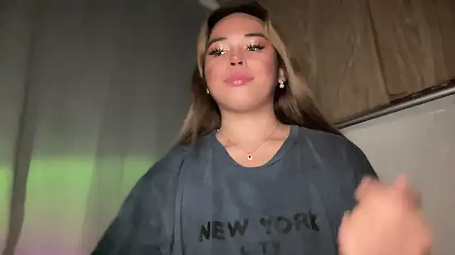 goddessofalltime online show from November 23, 2025, 5:12 pm