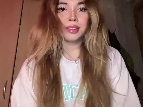 goddessofalltime online show from June 17, 2026, 6:46 am
