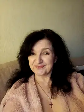 MilaSky4701 online show from November 11, 2025, 2:01 pm