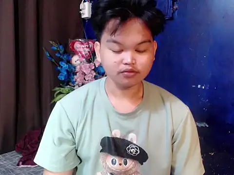 Snapshot of Reynelcock chatting on March 21, 2026, 5:50 pm Reynelcock online show from March 21, 2026, 5:50 pm