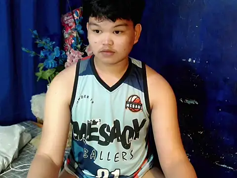 Snapshot of Reynelcock chatting on February 22, 2026, 5:03 pm Reynelcock online show from February 22, 2026, 5:03 pm