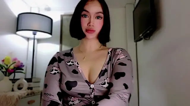 Snapshot of anna_lala7 chatting on February 9, 2026, 12:52 am anna lala7 online show from February 9, 2026, 12:52 am