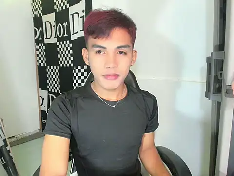 urhot chany online show from June 5, 2026, 6:24 pm
