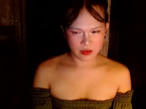 Snapshot of sexy_petite143 chatting on February 7, 2026, 7:05 am sexy petite143 online show from February 7, 2026, 7:05 am