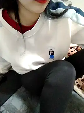 Snapshot of Kembong01 chatting on March 11, 2026, 1:27 pm Kembong01 online show from March 11, 2026, 1:27 pm