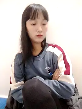 Kembong01 online show from November 5, 2025, 8:01 pm