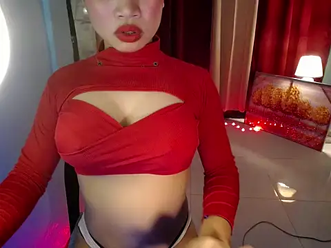 Snapshot of lover_girl143 chatting on February 10, 2026, 3:33 pm lover girl143 online show from February 10, 2026, 3:33 pm