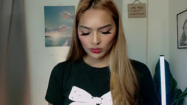 Snapshot of Wena_Larson88 chatting on September 18, 2025, 9:12 am Wena Larson88 online show from September 18, 2025, 9:12 am