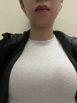 meomeo2k6 online show from February 8, 2026, 6:11 am