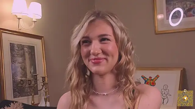 Snapshot of BeatrixGummer chatting on October 9, 2025, 8:09 pm BeatrixGummer online show from October 9, 2025, 8:09 pm
