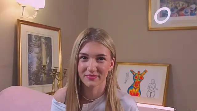 Snapshot of BeatrixGummer chatting on September 24, 2025, 8:37 pm BeatrixGummer online show from September 24, 2025, 8:37 pm