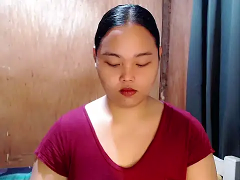  Lylia online show from March 7, 2026, 9:31 pm