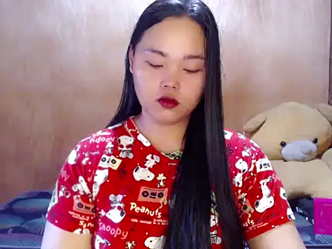  Lylia online show from June 3, 2026, 11:20 pm