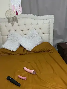 aphrodite sexy online show from May 28, 2026, 3:18 pm