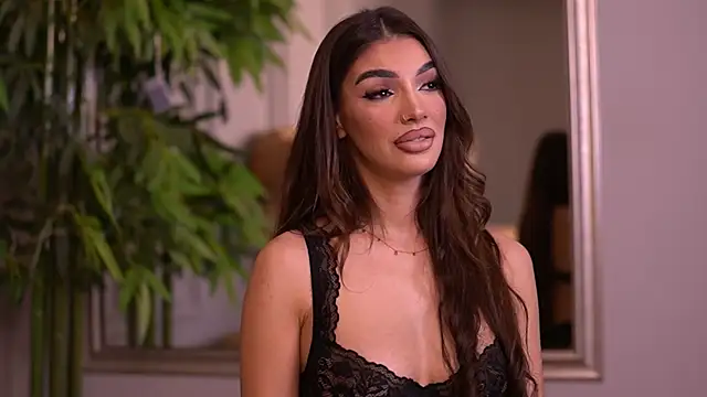 KendalJolly online show from December 3, 2025, 7:35 pm