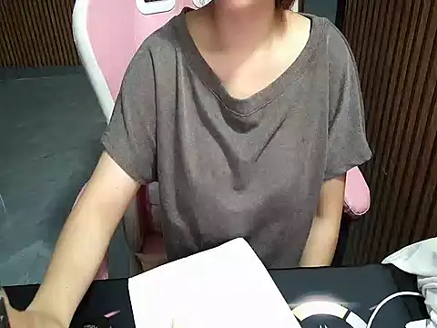 Ori-Yannie online show from April 20, 2026, 3:31 am