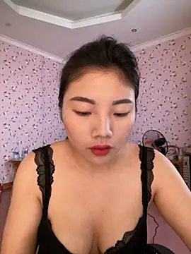 D2sweet online show from October 23, 2025, 3:38 am