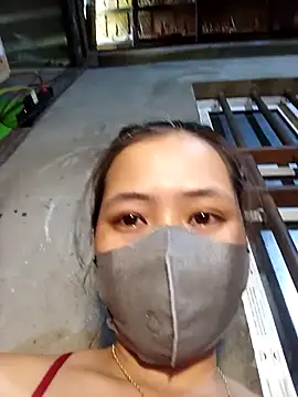 Snapshot of Venessa chatting on September 24, 2025, 4:30 am Venessa online show from September 24, 2025, 4:30 am