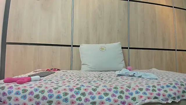 ikia lopez  online show from April 23, 2026, 12:29 pm