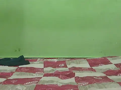 rockyy23boy online show from May 30, 2026, 2:18 am