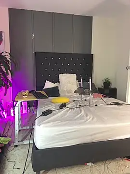 Snapshot of Alexa__Blue chatting on September 13, 2025, 5:02 pm Alexa Blue online show from September 13, 2025, 5:02 pm