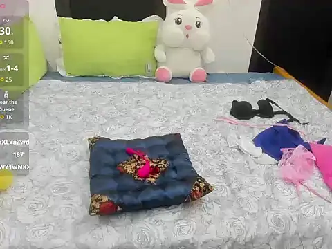 Snapshot of LuckyBabe_new01 chatting on September 25, 2025, 7:09 pm LuckyBabe new01 online show from September 25, 2025, 7:09 pm