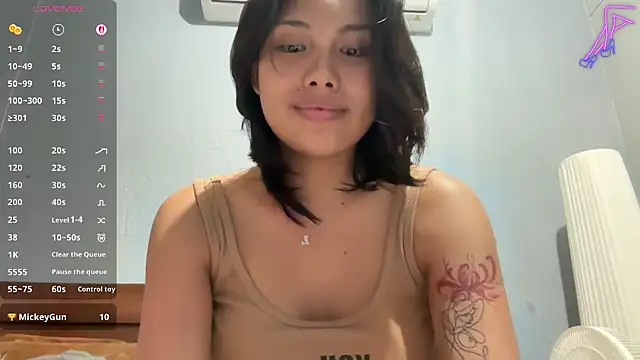 Snapshot of Griselda_beatriz3 chatting on October 26, 2025, 9:53 am Griselda beatriz3 online show from October 26, 2025, 9:53 am