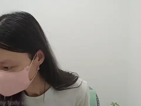 AlinaBaby x online show from October 12, 2025, 10:22 pm
