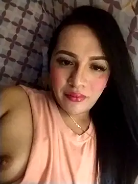 enoria1992 online show from December 3, 2025, 2:16 pm