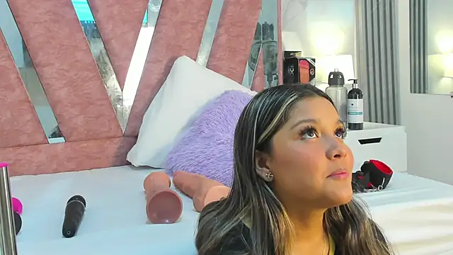 Snapshot of Wonderkloe_ chatting on March 1, 2026, 7:47 pm Wonderkloe online show from March 1, 2026, 7:47 pm