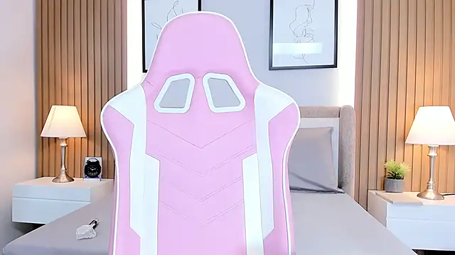 Snapshot of megan_bigboobs_ chatting on February 15, 2026, 12:37 pm megan bigboobs online show from February 15, 2026, 12:37 pm