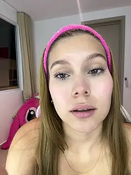 Nikii   online show from March 29, 2026, 12:56 am