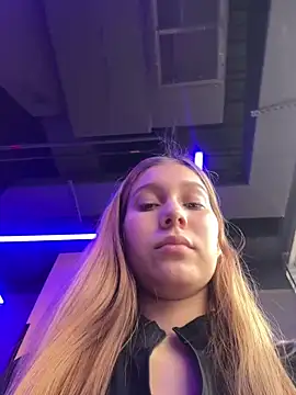 Snapshot of Nikii__ chatting on February 20, 2026, 4:53 pm Nikii online show from February 20, 2026, 4:53 pm